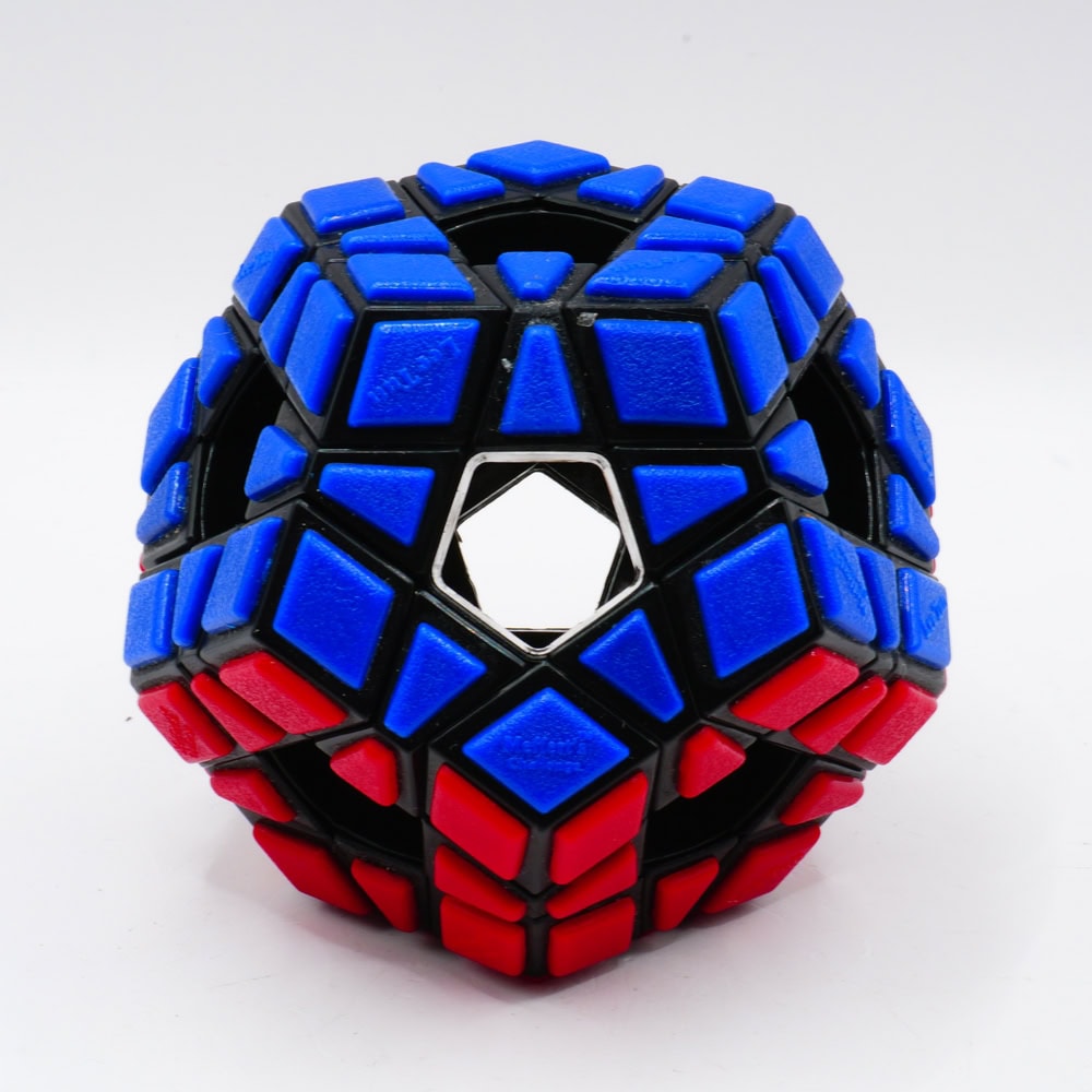 Void Holey Megaminx 2 colours (Lee Tut)