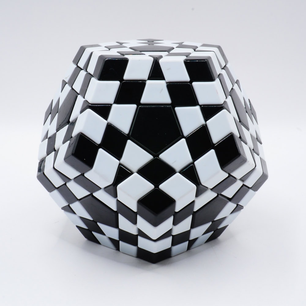 Gigaminx Magic Cube Version B